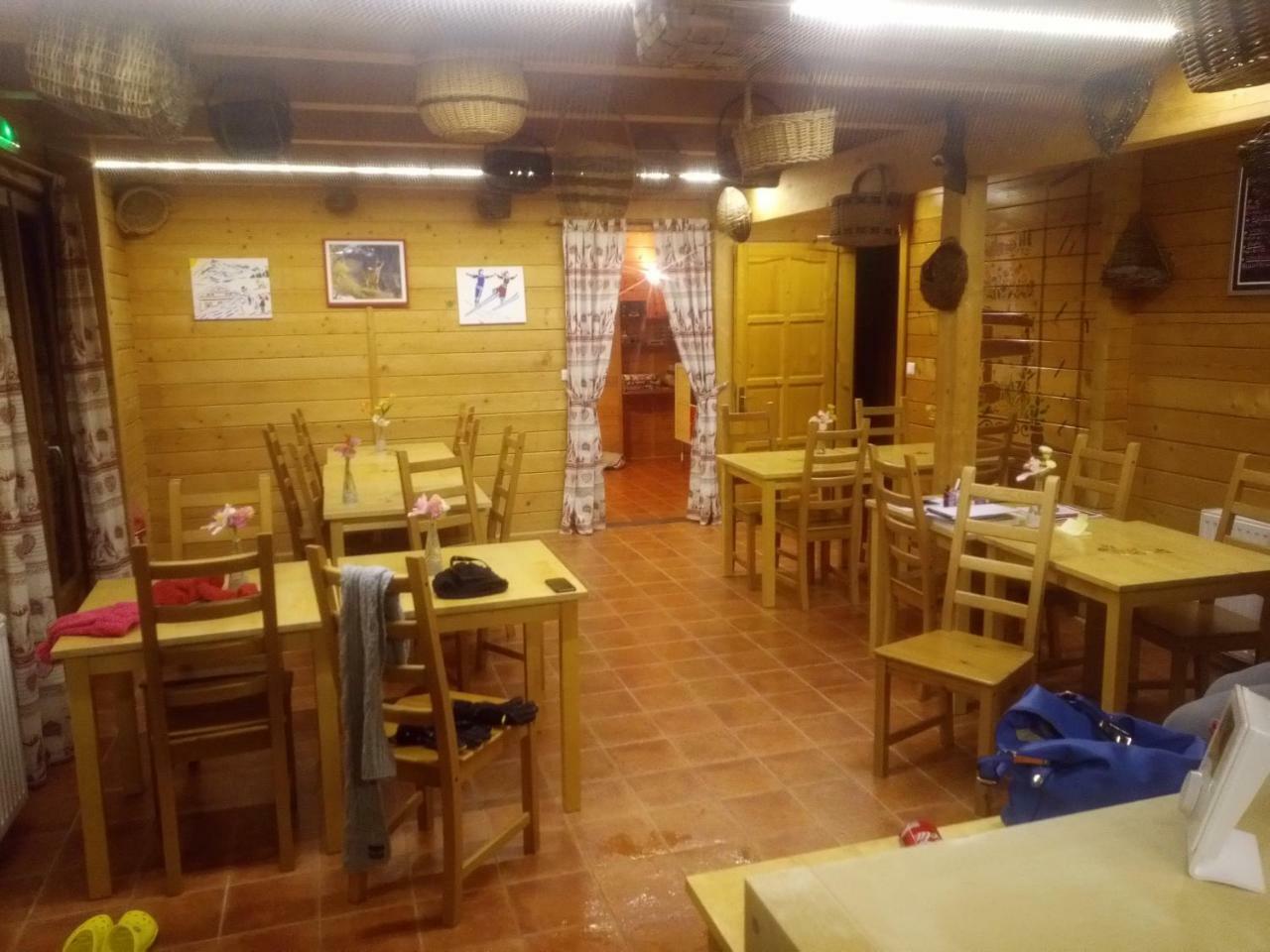 Le Chalet Des Buisses 호텔 Roubion 외부 사진